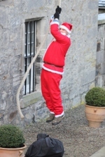 Santa plays with the Dundas bell