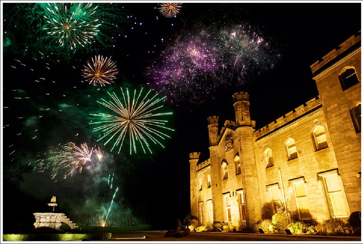 Dundas Castle 21CC Fireworks Rankine Photography