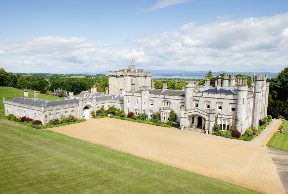 dundas castle