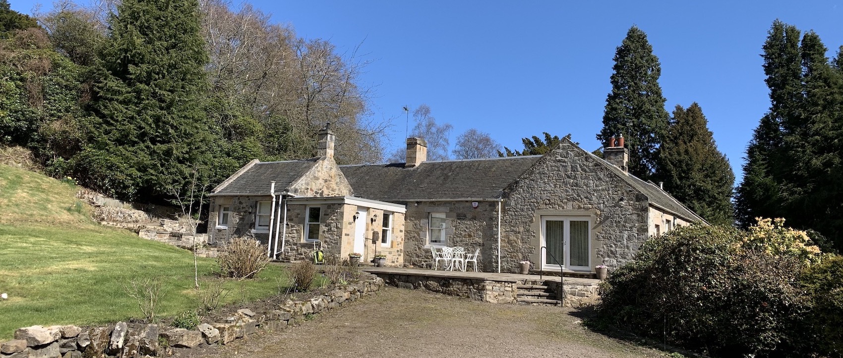 Cherry Tree Lodge Dundas Castle